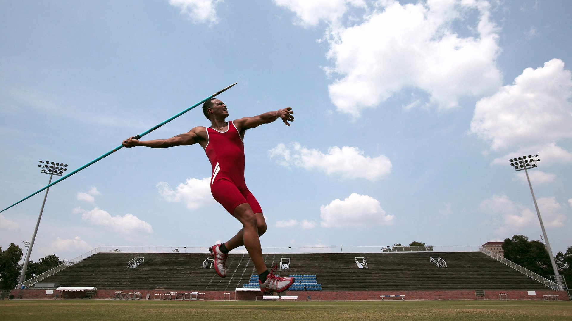 中国篮球市场细分与精准营销实践探讨，中国的篮球市场